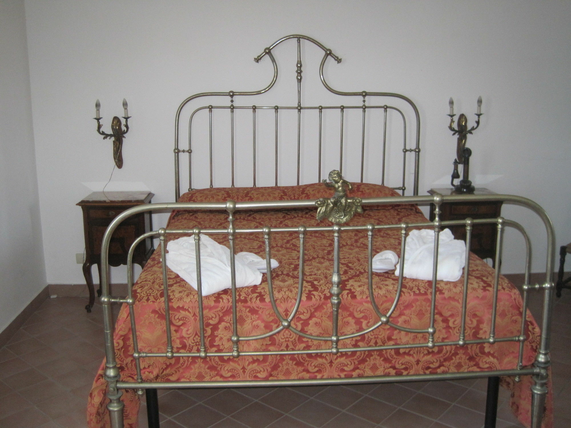 Al Bastione Imperiale Hotel ตราปานี ภายนอก รูปภาพ