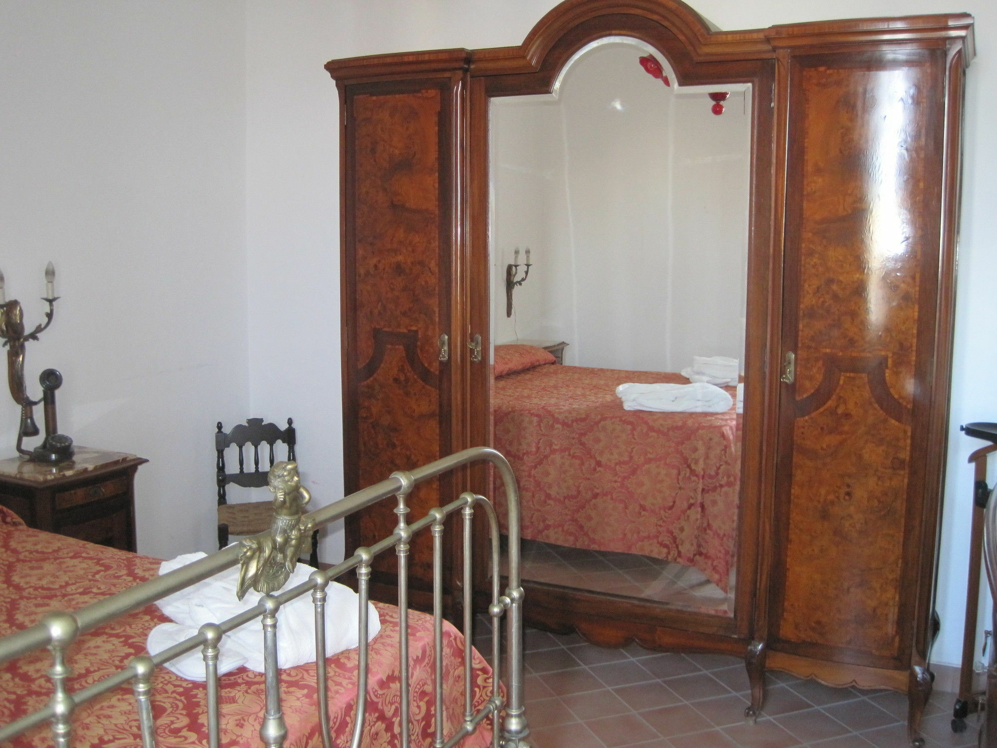Al Bastione Imperiale Hotel ตราปานี ภายนอก รูปภาพ